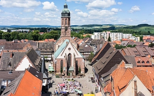Marktplatz von oben mit Blick auf die Marktkirche
